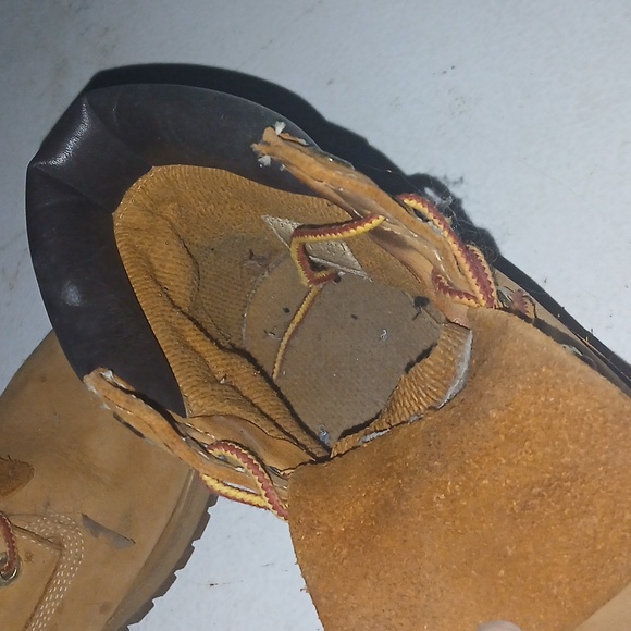 Timberland's - Picture 2 of 10